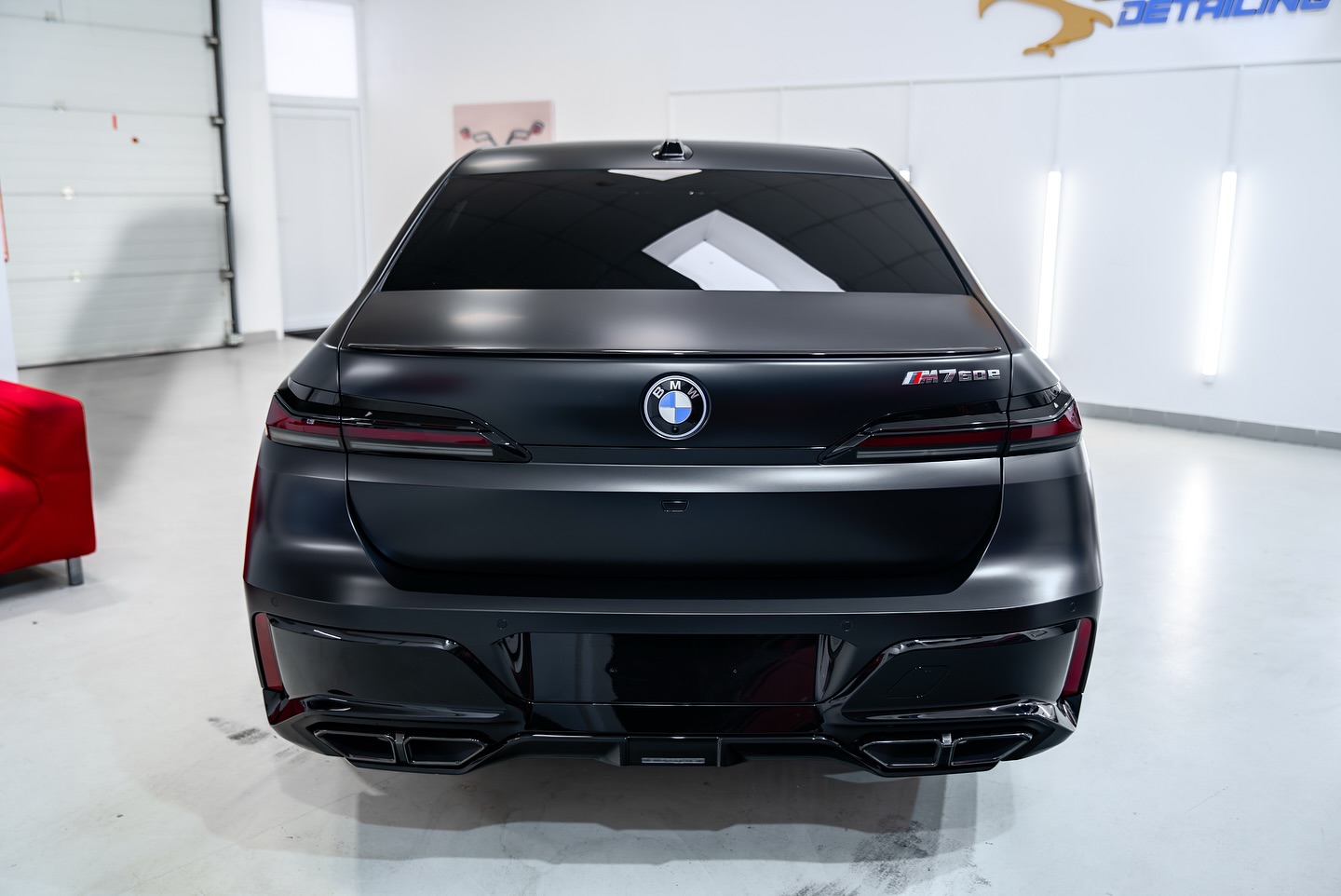BMW 760e v matnej PPF fólii CarPro Immortal, fotografia 7