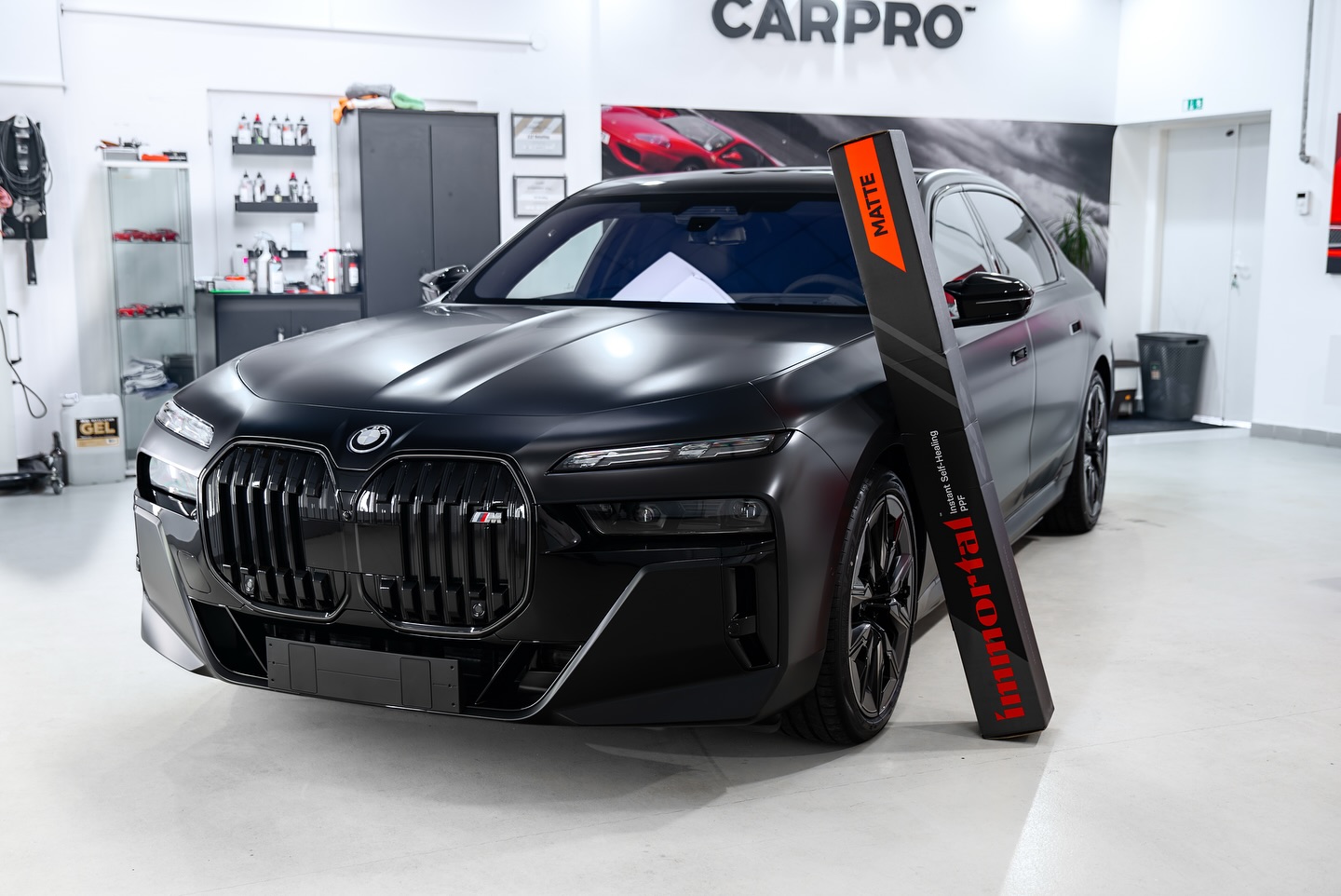 BMW 760e v matnej PPF fólii CarPro Immortal, fotografia 9