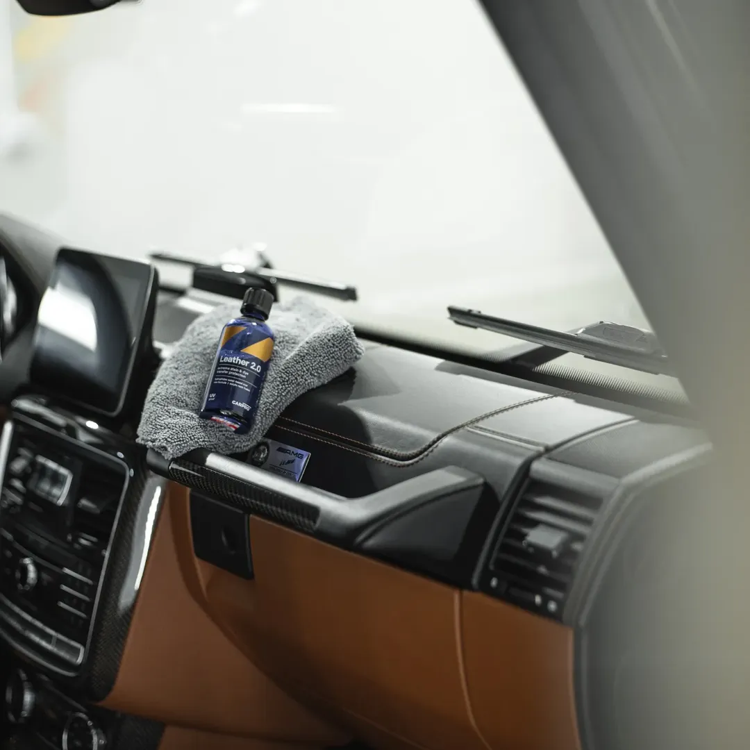 Mercedes-Benz G63 AMG s vylešteným lakom v štúdiu 2JZ